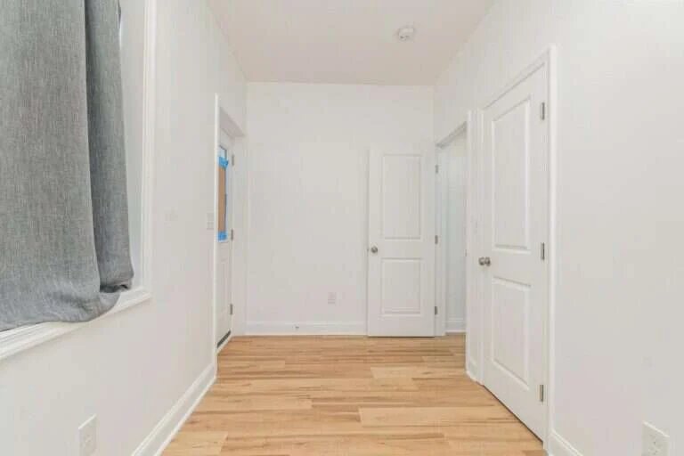 Hallway, 727 N Collington Ave, Baltimore MD